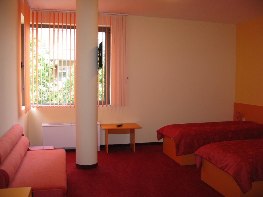 Hotel Tarnovo Veliko Tarnovo Room photo